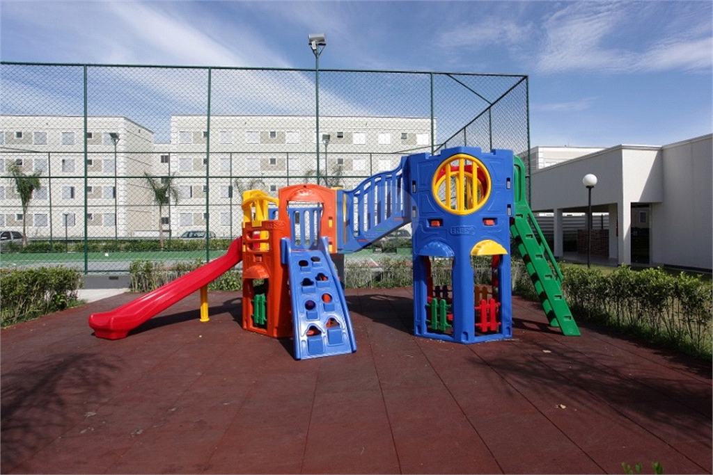 Lindo ap de 2 dorms, com móveis planejados de bom gosto e fino acabamento