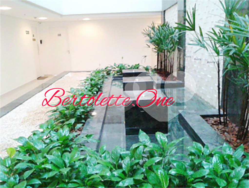 Sala Comercial para venda. 39m2. 1 banheiro. Sacada, Santana. Metrô Tietê