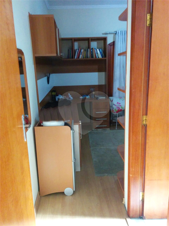 Sobrado 205m² 3 dormitórios. quintal. 