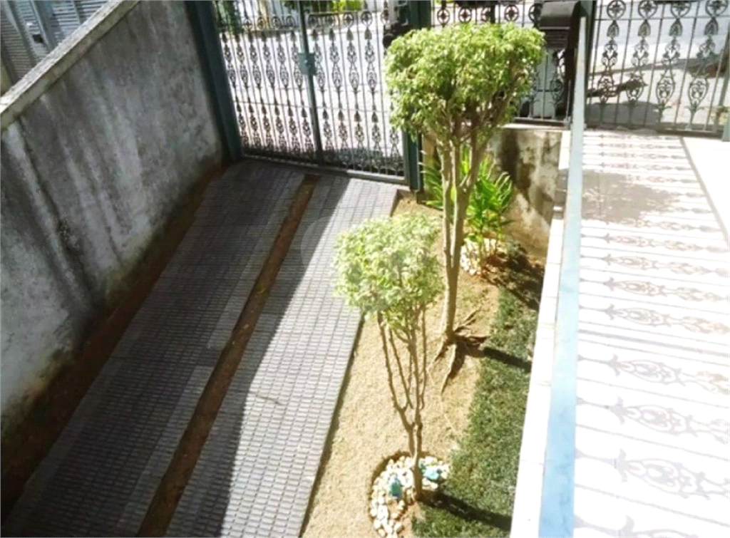 Sobrado 205m² 3 dormitórios. quintal. 