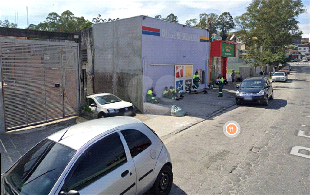 Espaçosa casa nova, próximo do shopping Cantareira