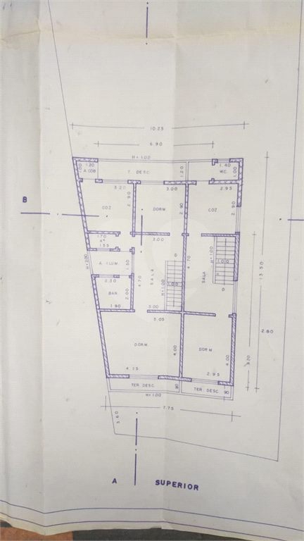 Prédio inteiro a Venda em terreno com duas edificações na região da Vila Mariana.