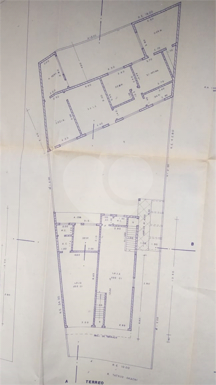 Prédio inteiro a Venda em terreno com duas edificações na região da Vila Mariana.