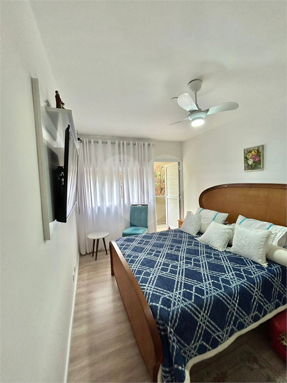 Apartamento alto padrão, 180 metros,   4 dormitórios  3 suítes com varanda , 4 vagas e depósito 