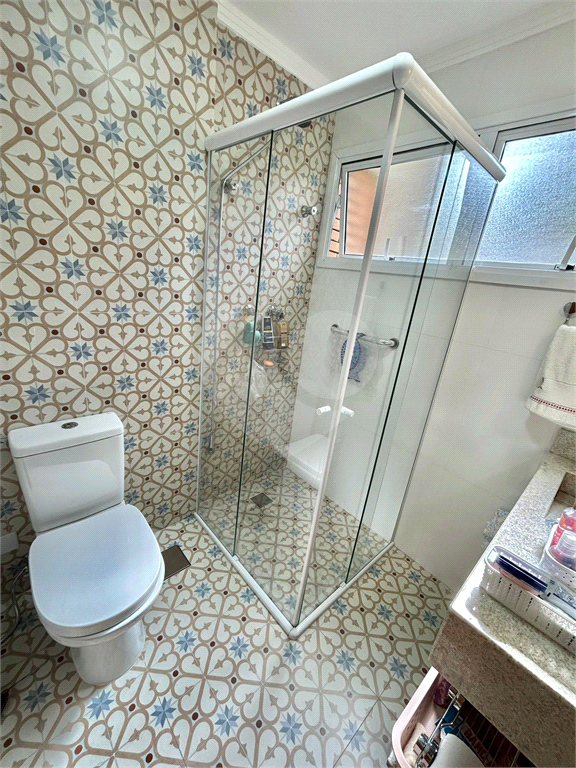 Apartamento alto padrão, 180 metros,   4 dormitórios  3 suítes com varanda , 4 vagas e depósito 