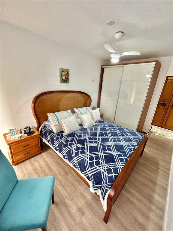 Apartamento alto padrão, 180 metros,   4 dormitórios  3 suítes com varanda , 4 vagas e depósito 