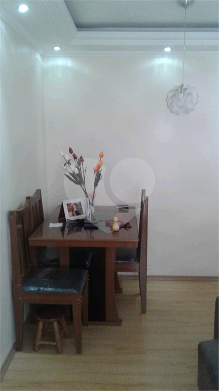APARTAMENTO em PARQUE NOVO MUNDO