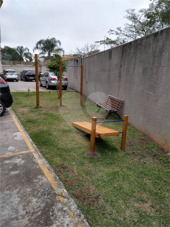 APARTAMENTO em PARQUE NOVO MUNDO