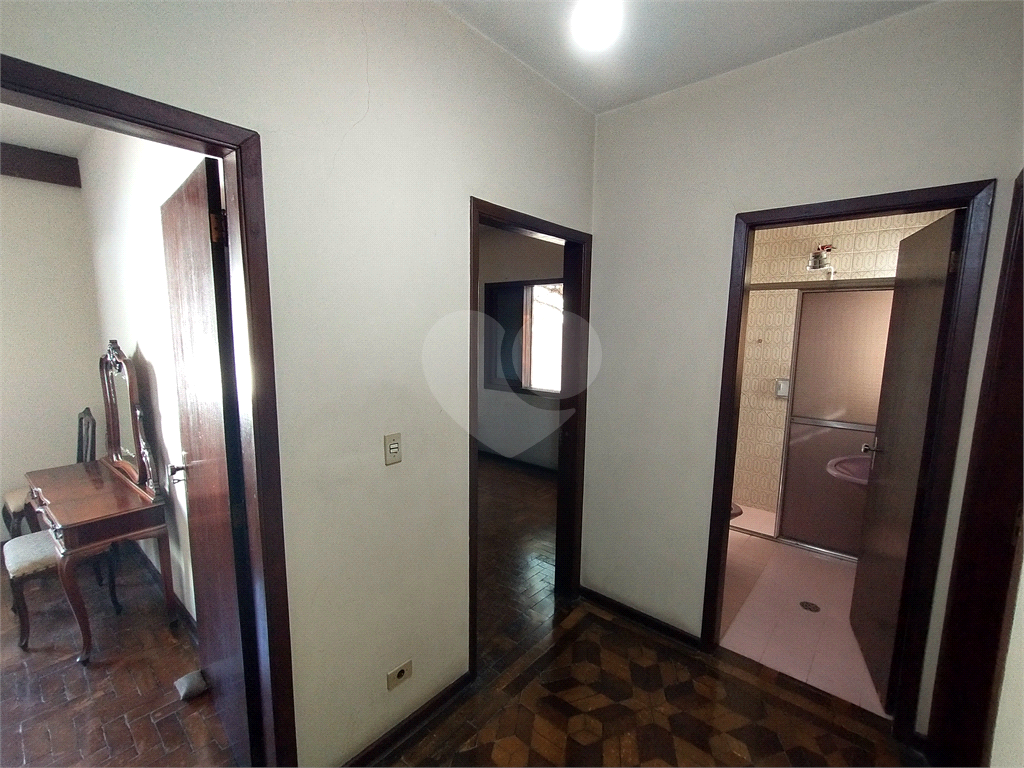 Casa à venda com 6 quartos, 198m² - Foto 34