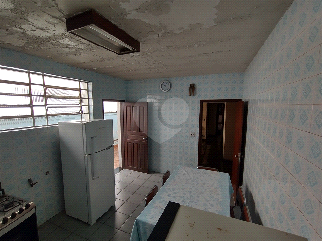 Casa à venda com 6 quartos, 198m² - Foto 58