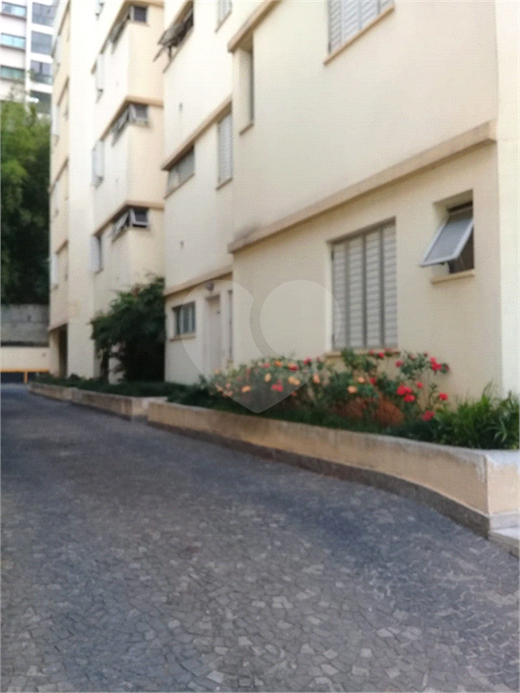 APARTAMENTO em SANTANA