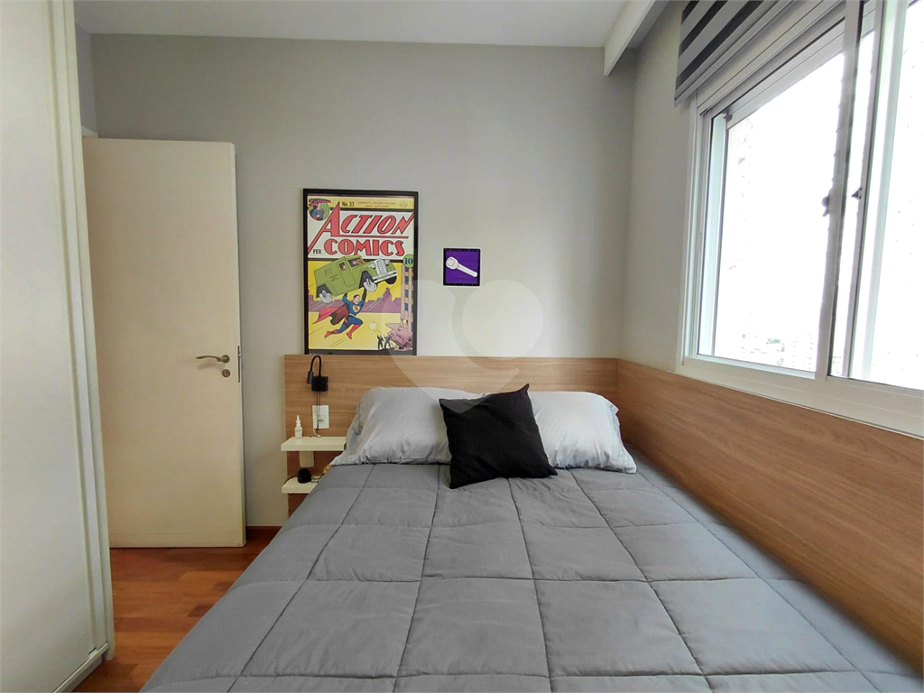 Imóvel 119m² com ampla sala de de 3 ambientes varanda gourmet 3 quartos, sendo 1 suíte, 2 vagas Pompéia