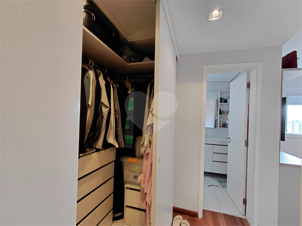 Imóvel 119m² com ampla sala de de 3 ambientes varanda gourmet 3 quartos, sendo 1 suíte, 2 vagas Pompéia