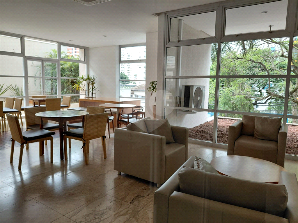 Imóvel 119m² com ampla sala de de 3 ambientes varanda gourmet 3 quartos, sendo 1 suíte, 2 vagas Pompéia