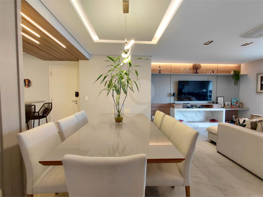 Imóvel 119m² com ampla sala de de 3 ambientes varanda gourmet 3 quartos, sendo 1 suíte, 2 vagas Pompéia