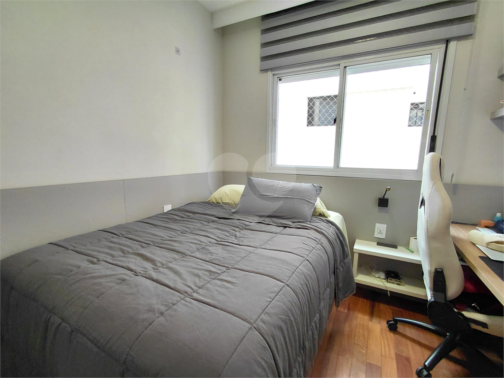 Imóvel 119m² com ampla sala de de 3 ambientes varanda gourmet 3 quartos, sendo 1 suíte, 2 vagas Pompéia