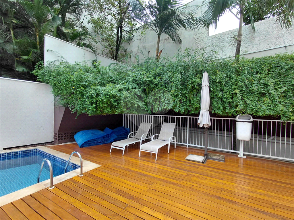 Imóvel 119m² com ampla sala de de 3 ambientes varanda gourmet 3 quartos, sendo 1 suíte, 2 vagas Pompéia