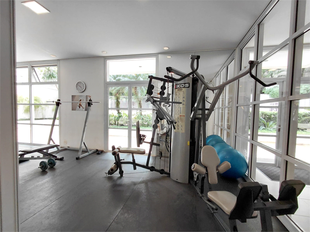 Imóvel 119m² com ampla sala de de 3 ambientes varanda gourmet 3 quartos, sendo 1 suíte, 2 vagas Pompéia