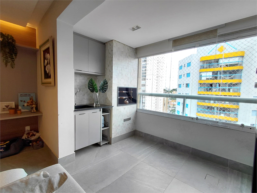 Imóvel 119m² com ampla sala de de 3 ambientes varanda gourmet 3 quartos, sendo 1 suíte, 2 vagas Pompéia