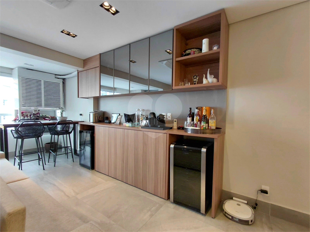 Imóvel 119m² com ampla sala de de 3 ambientes varanda gourmet 3 quartos, sendo 1 suíte, 2 vagas Pompéia