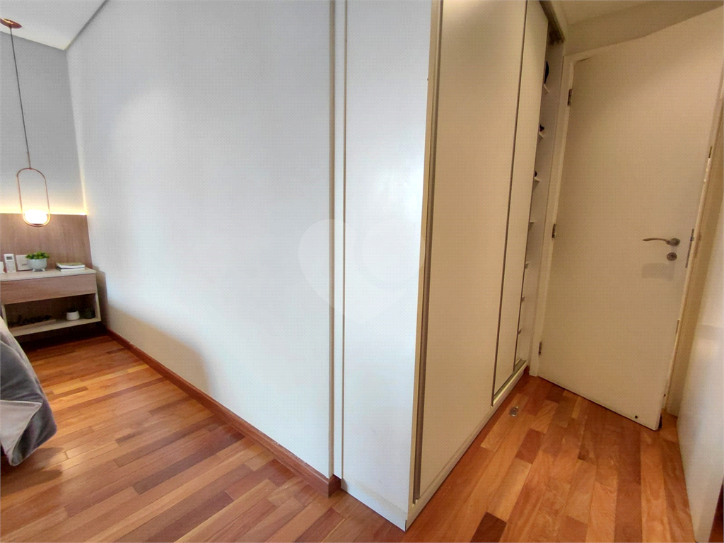 Imóvel 119m² com ampla sala de de 3 ambientes varanda gourmet 3 quartos, sendo 1 suíte, 2 vagas Pompéia