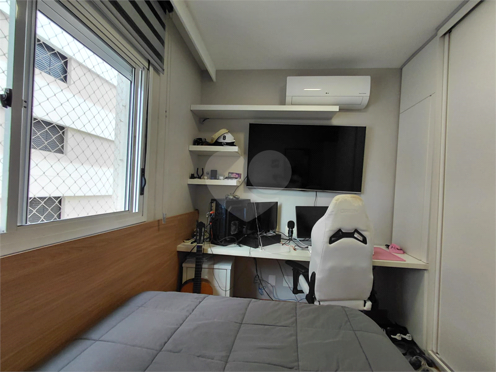 Imóvel 119m² com ampla sala de de 3 ambientes varanda gourmet 3 quartos, sendo 1 suíte, 2 vagas Pompéia