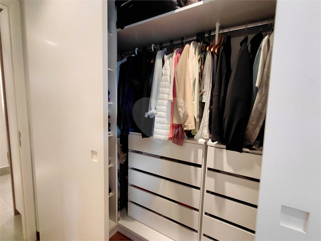 Imóvel 119m² com ampla sala de de 3 ambientes varanda gourmet 3 quartos, sendo 1 suíte, 2 vagas Pompéia