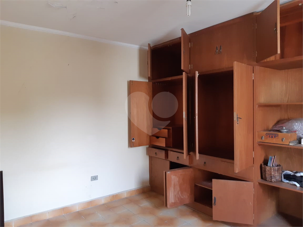 Casa à venda com 4 quartos, 220m² - Foto 13