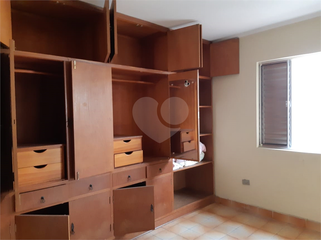 Casa à venda com 4 quartos, 220m² - Foto 11