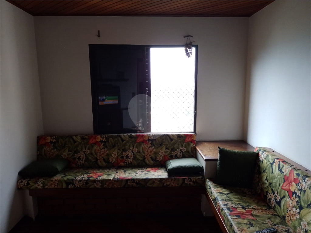 APARTAMENTO em TREMEMBÉ