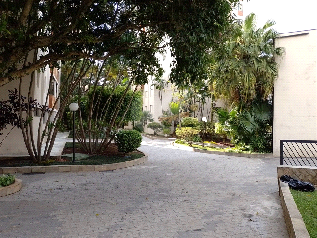 APARTAMENTO em TREMEMBÉ