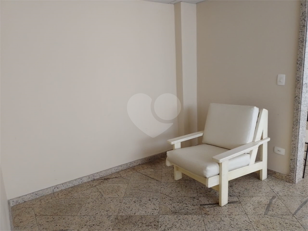 APARTAMENTO em TREMEMBÉ