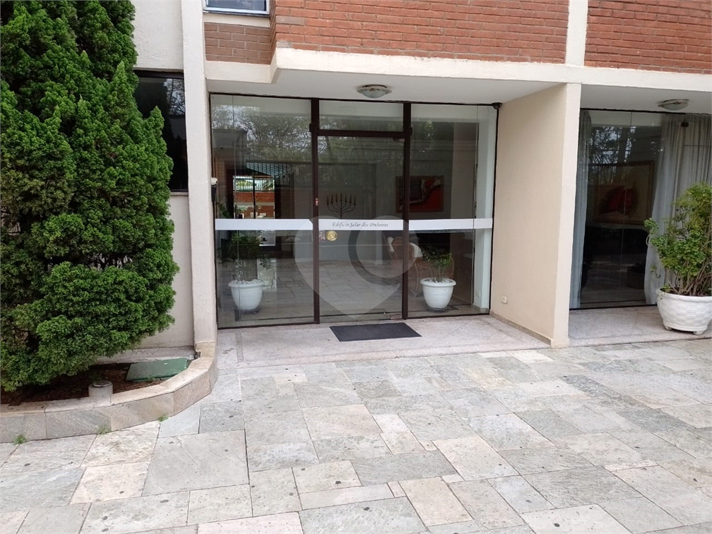 APARTAMENTO em TREMEMBÉ