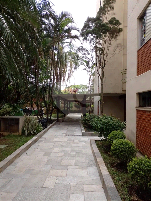 APARTAMENTO em TREMEMBÉ