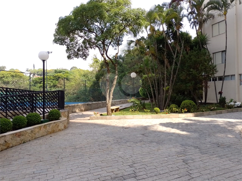 APARTAMENTO em TREMEMBÉ