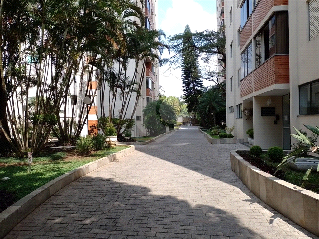 APARTAMENTO em TREMEMBÉ