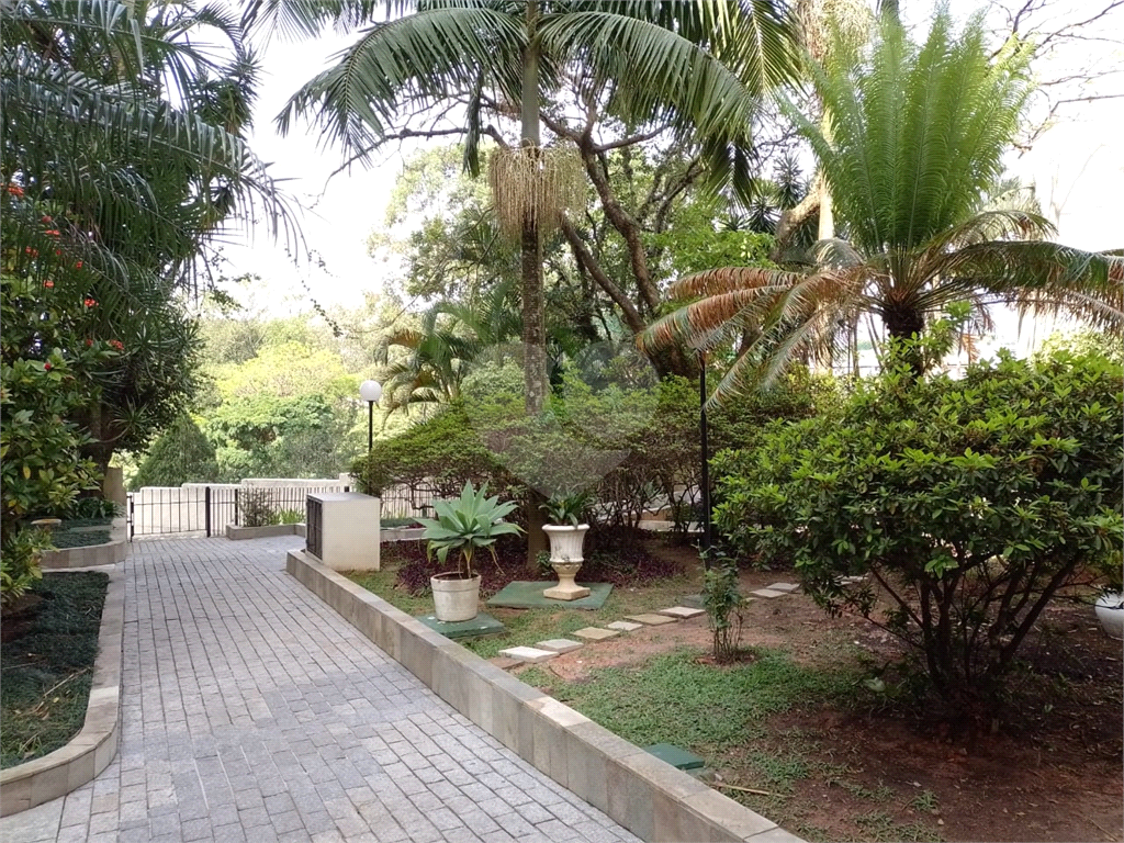 APARTAMENTO em TREMEMBÉ
