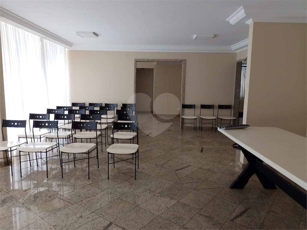 APARTAMENTO em TREMEMBÉ