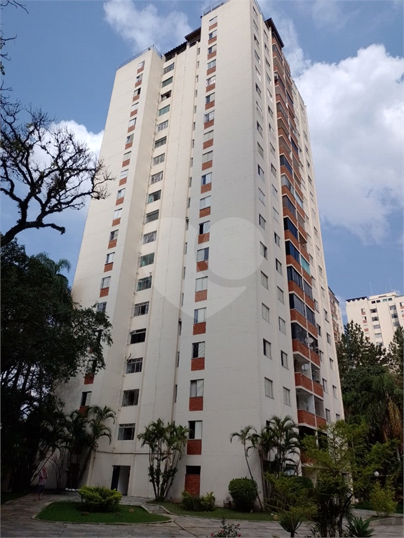 APARTAMENTO em TREMEMBÉ