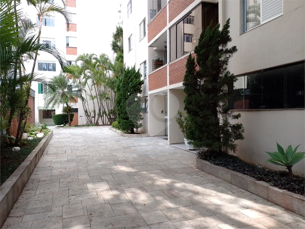 APARTAMENTO em TREMEMBÉ