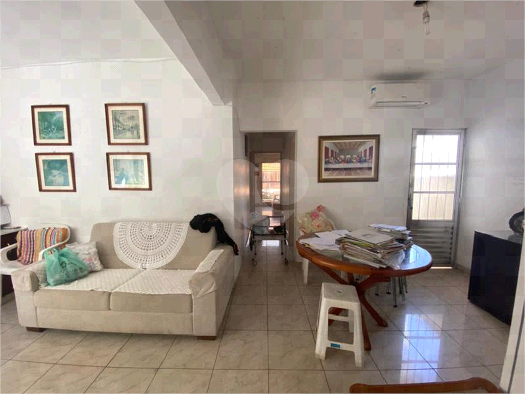 Casa à venda no Mandaqui. Excelente imóvel para Investidor! Ganhos até R$7.000,00.