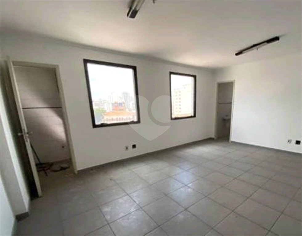 SALAS em LAPA