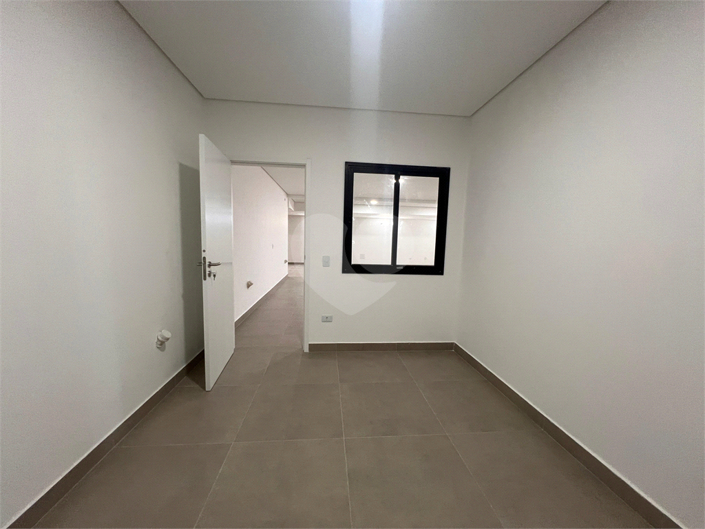 Sobrado novo Jardim Floresta, 4 suítes, 4 vagas