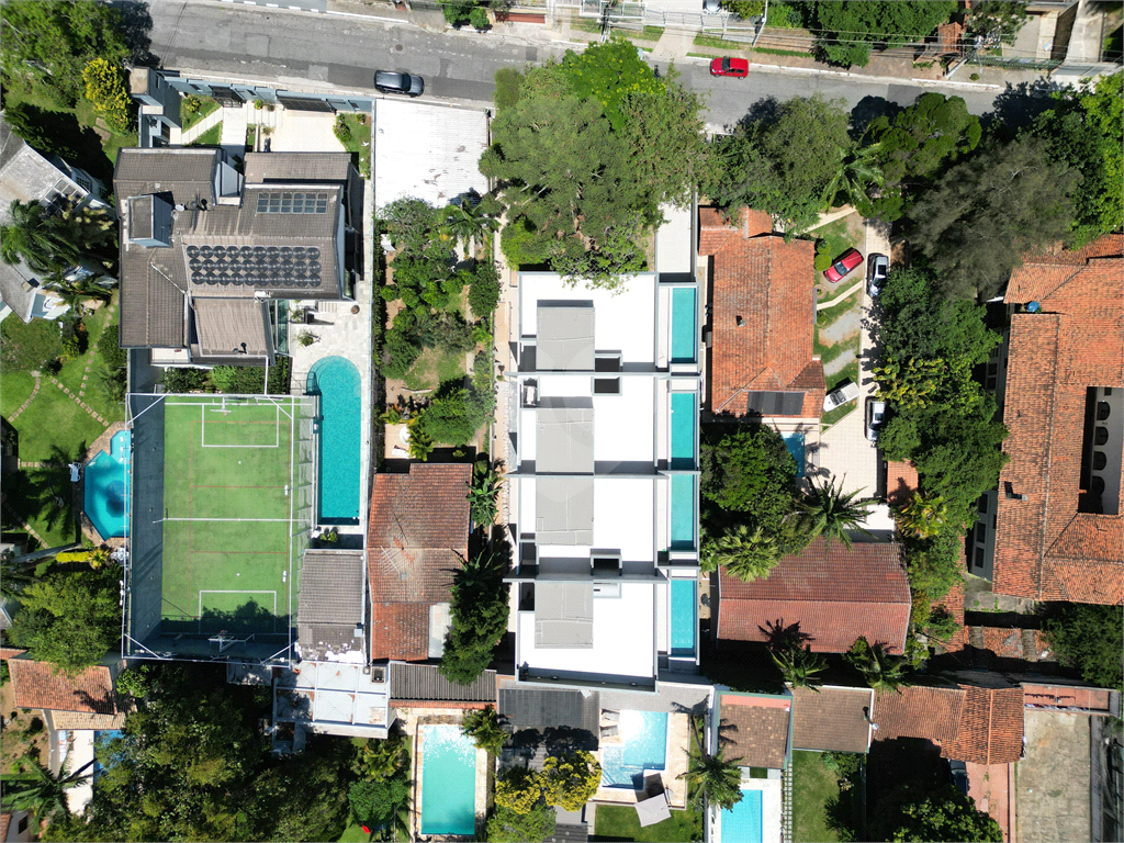 Sobrado novo no Jardim Floresta, 4 suítes, 4 vagas
