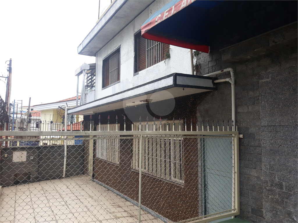 PRÉDIO COMERCIAL EXCELENTE, COM 4 PAVIMENTOS E CASA ANEXA