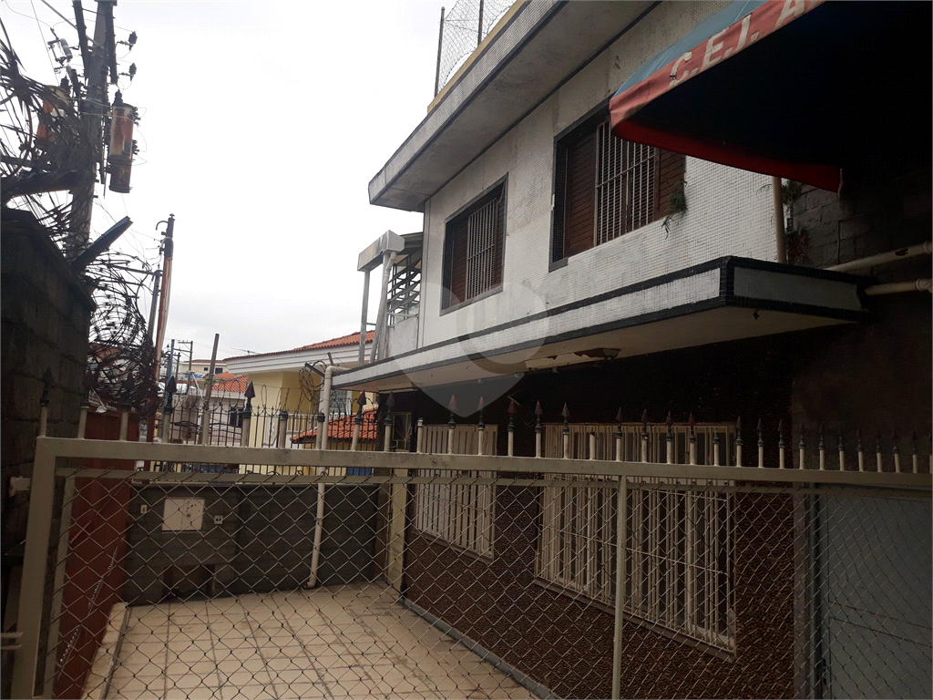 PRÉDIO COMERCIAL EXCELENTE, COM 4 PAVIMENTOS E CASA ANEXA