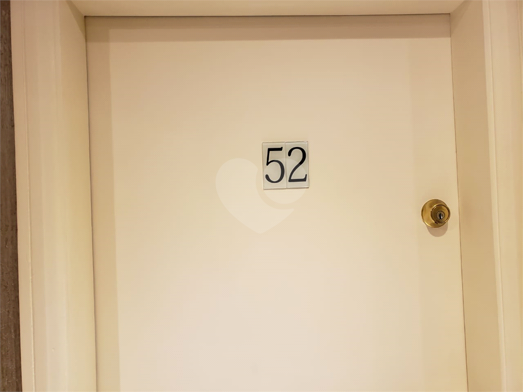 APARTAMENTO em MOEMA