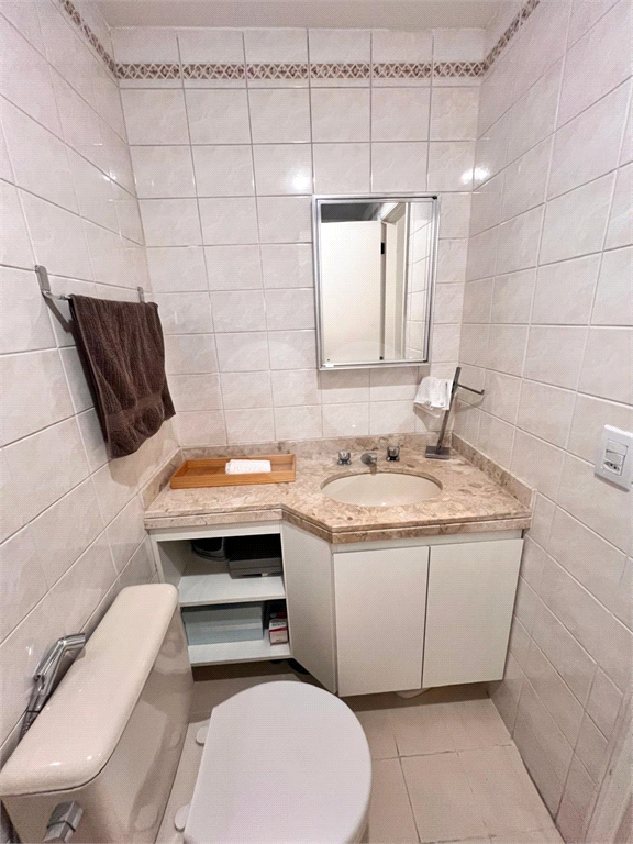APARTAMENTO em MOEMA
