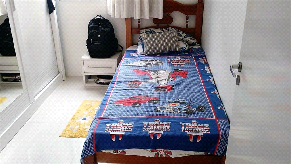 APARTAMENTO em VILA VENDITTI
