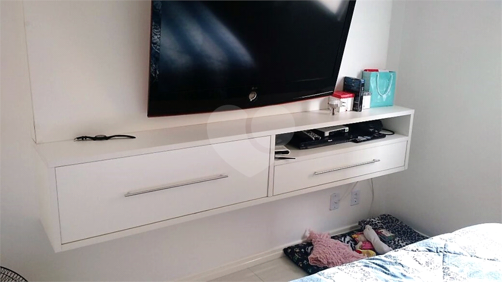 APARTAMENTO em VILA VENDITTI